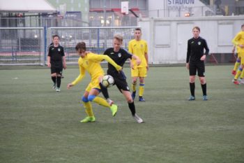 U15 – Remi pri vodilnemu na lestvici